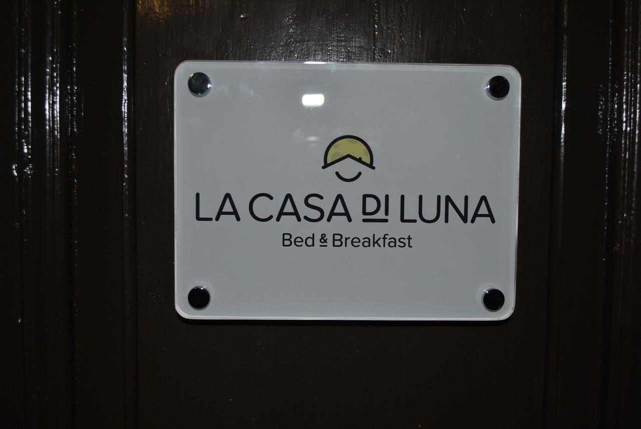 La Casa Di Luna 3* Nápoles